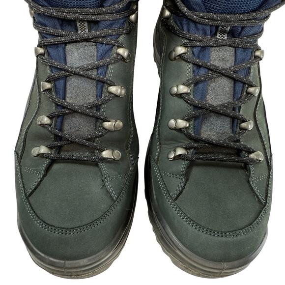 shoes - Picture 1 of 11